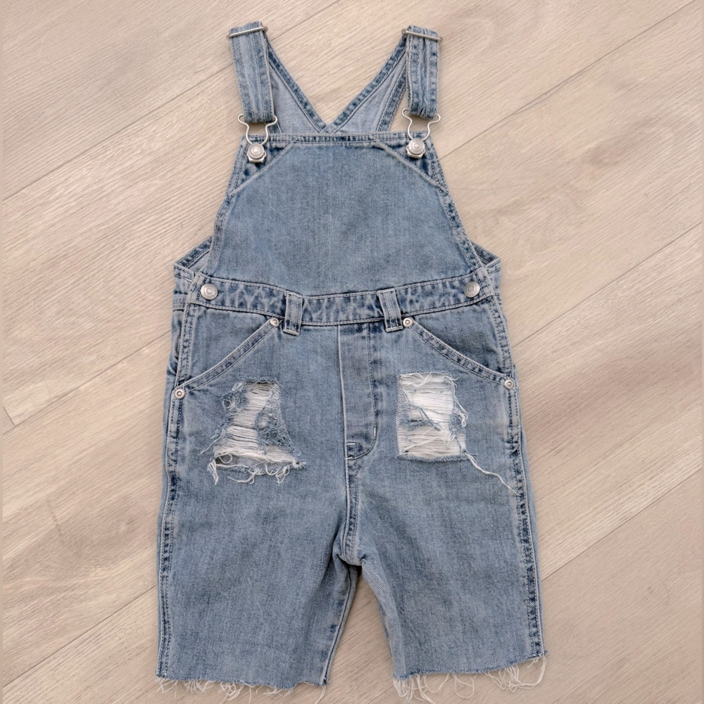 GAP Factory Girls Denim Overall Shorts – Size 3T